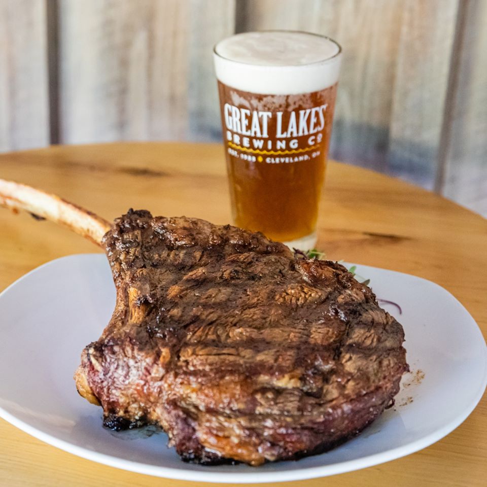 Bear’s Den Steakhouse featured image