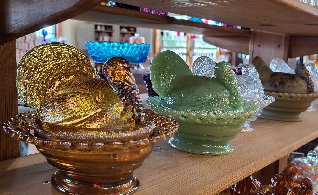 Glass Turkey dishes in a variety of colors
